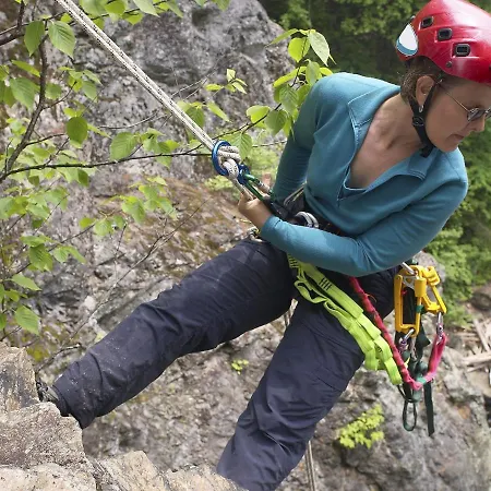 Cozy In Gedinne Near Forest Feriehus