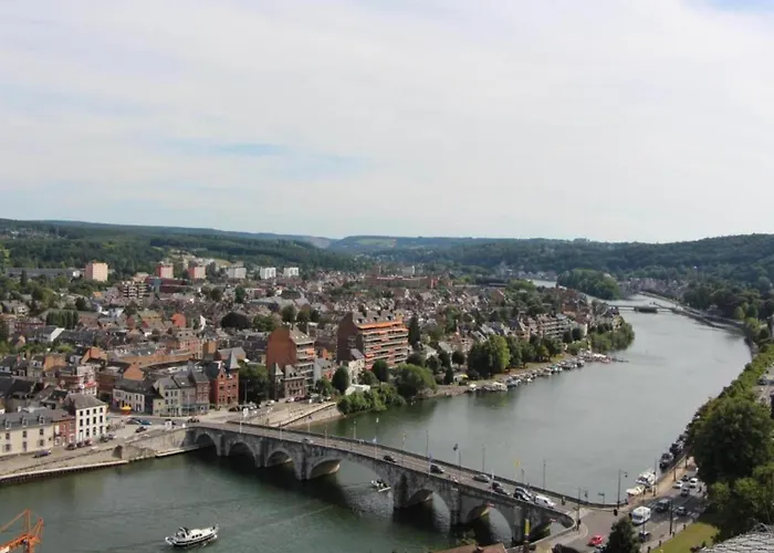 In Gedinne By The River * Vencimont